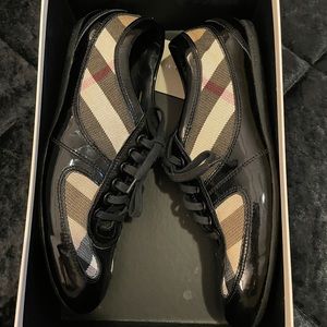 burberry women shoes size 39